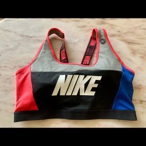 Nike Sports Bra!! Size XL_ NWT